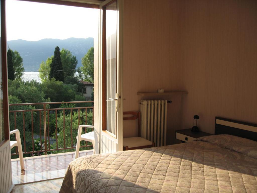 Hotel Zanetti Torri Del Benaco Room photo